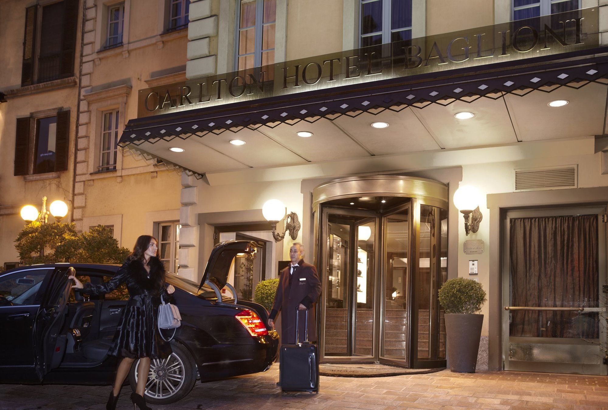 Baglioni Hotel Carlton - The Leading Hotels Of The World Milão Exterior foto